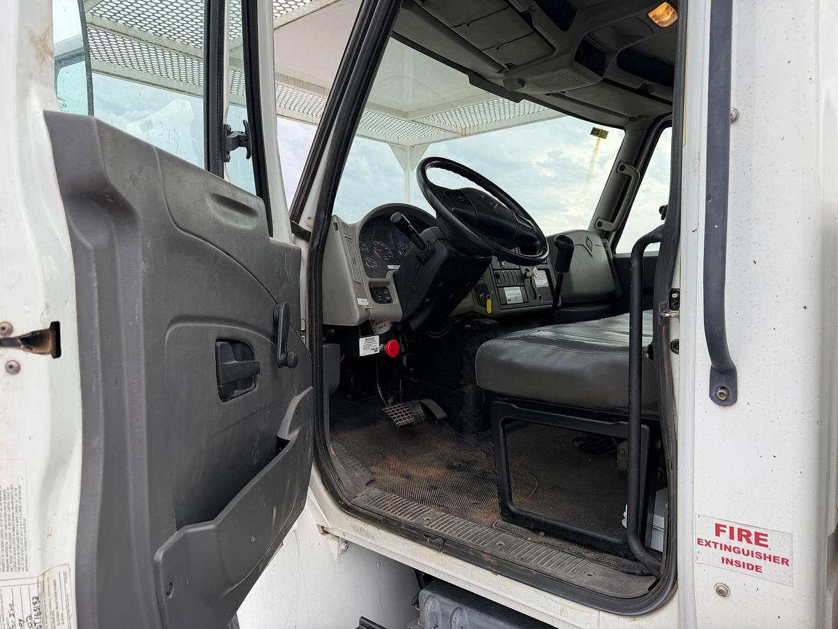 Used 2012 TEREX COMMMANDER C4045 DIGGER DERRICK TRUCK