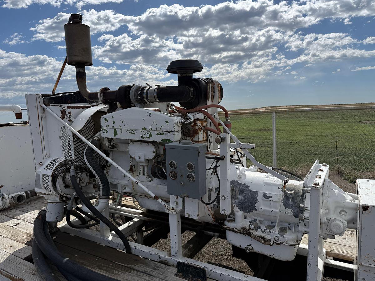 Used GARDNER DENVER TEE 5K WP TRIPLEX PUMP MTD. 2008 TEMCO 26’ x 102” T/A GOOSENECK TRAILER