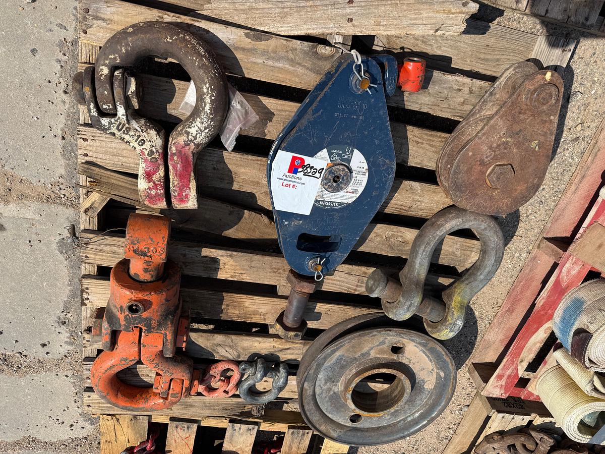Used PALLET W/ (2) 30-Ton ROD CLEVIS’s, MCKISSICK 9/16”x 10” SGL SHEAVE 8-TON BLOCK, 18” CROWN SHEAVE, & RELATED