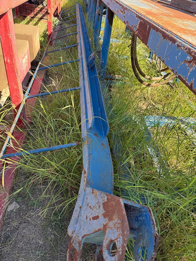Used 40’L X 4’W X 3.6’H HYDRAULIC CATWALK SKIDDED (NO POWER, INCOMPLETE)