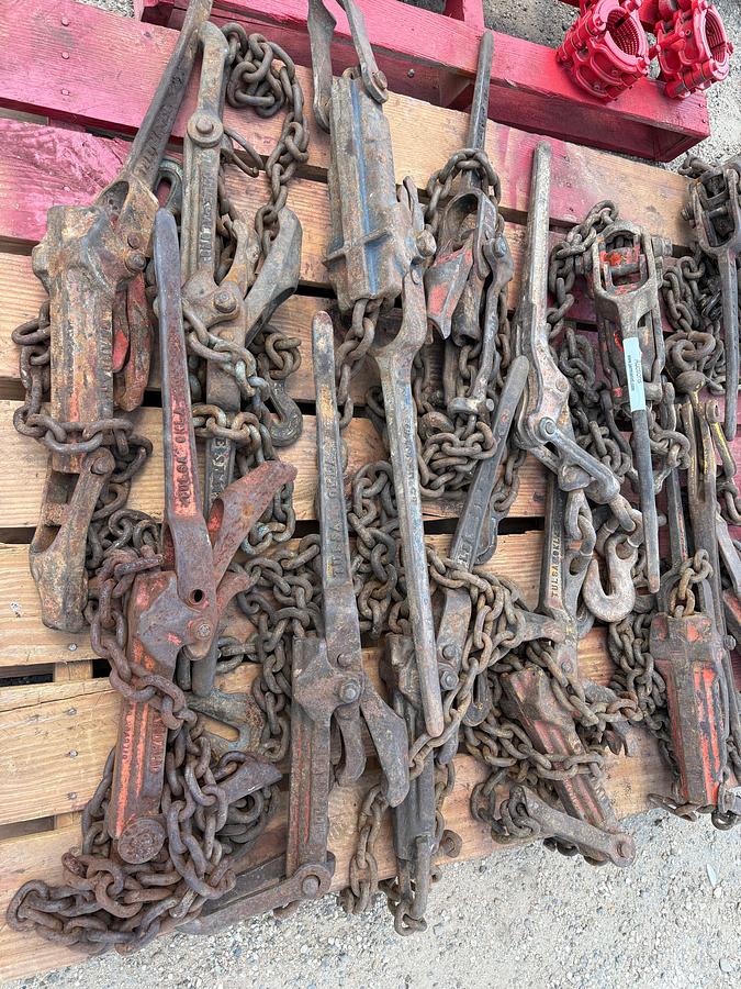 Used (3) PALLETS W/ (14) CHAIN BINDERS & (12+) VARIOUS SIZE CHAINS W/ HOOKS