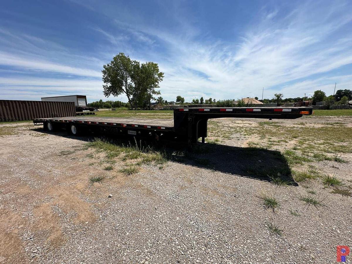 Used 2004 TRANSCRAFT DTL-3000 T/A STEP DECK TRAILER