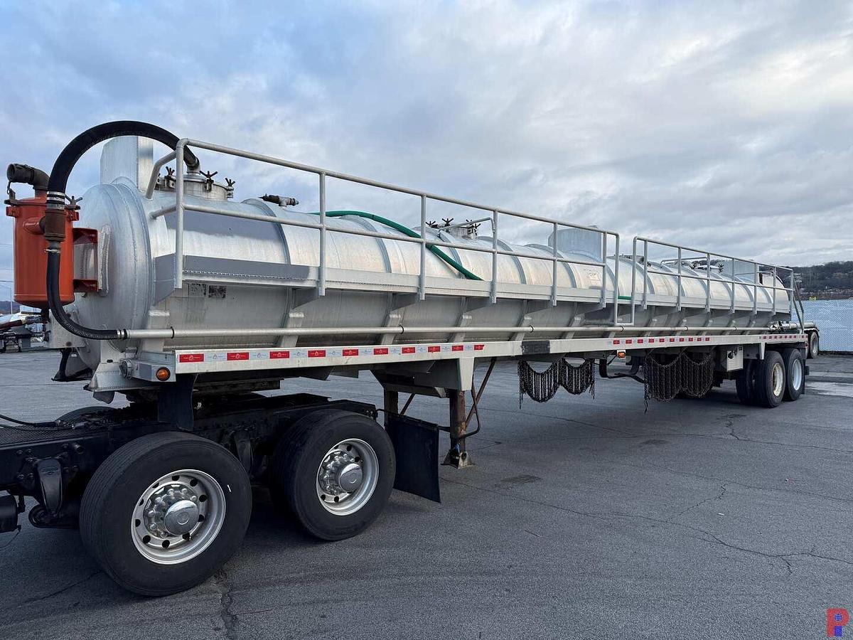 Used 2014 DRAGON 130 BBL ALUMINUM T/A VACUUM TRAILER