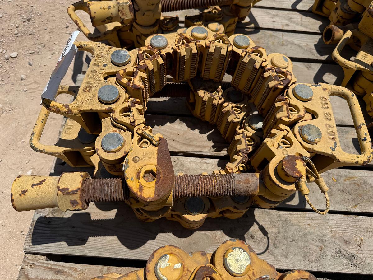 Used (2 x $) AOT TYPE C 10-LINK SAFETY CLAMP
