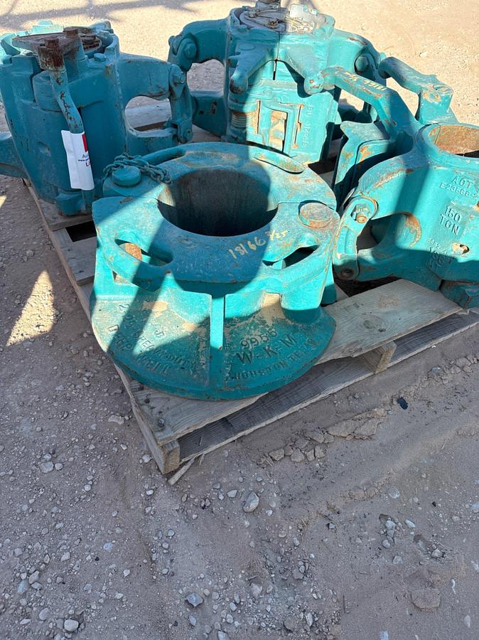 Used WKM 2 - 2 1/2 - 3 HD DEEP WELL SLIP BOWL