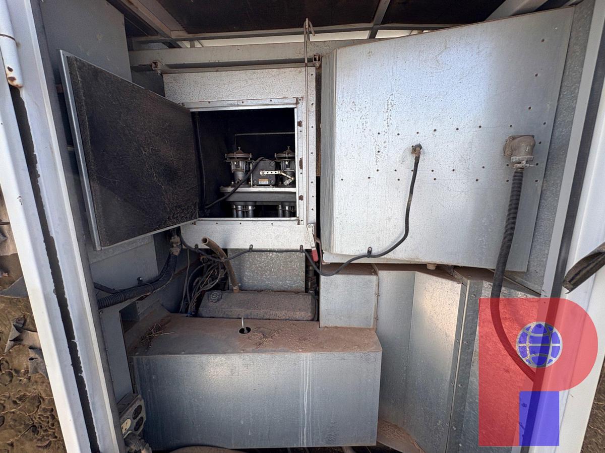 Used STAMFORD 100KW 3-PHASE AC GENERATOR P/B: 8-CYLINDER NATURAL GAS ENGINE