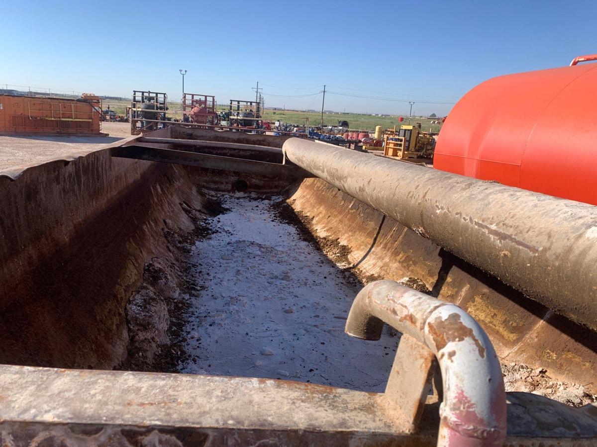 Used 40’ x 11’ x 7’ 558 Barrel Round Bottom Open Top Skidded Pit w/ Gas Buster