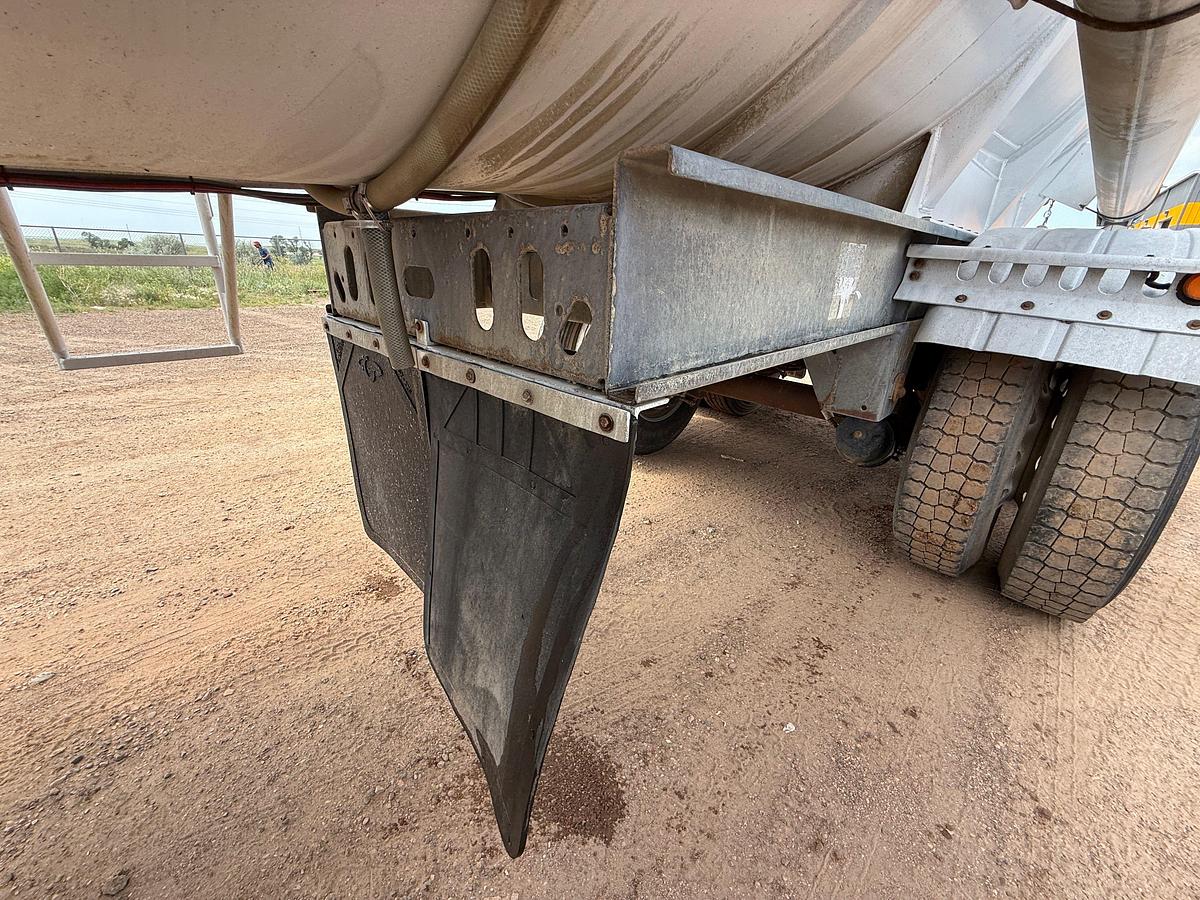 Used 2014 STEPHENS 6,800 GALLON DOT-407 4-AXLE PUP TRAILER