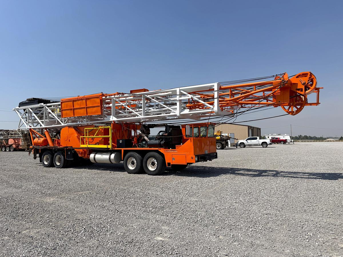 Used Refurbished 1981 FRANKS 1287/160 DTD-HT Well Service Rig (102x230k Mast)