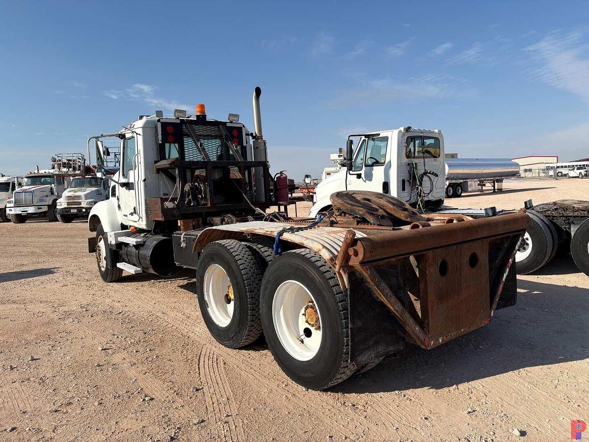 Used 2003 MACK CV713 T/A 30K LBS. WINCH TRUCK
