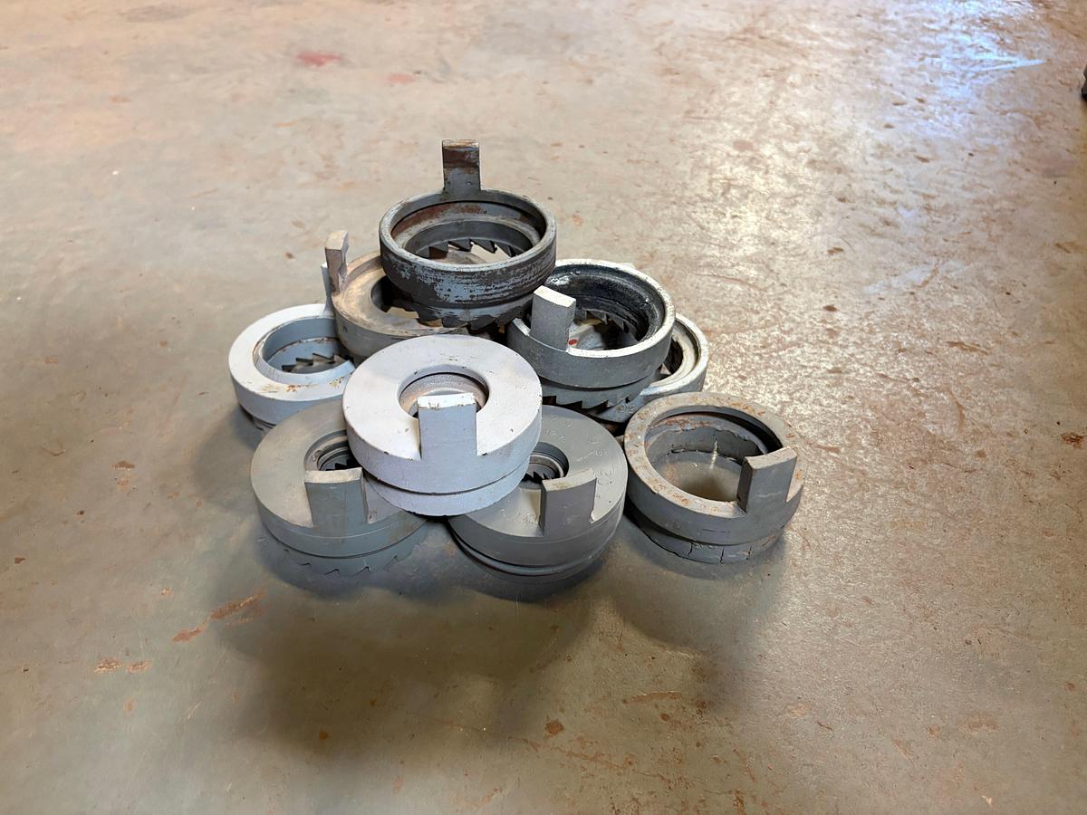 Used (10x$) GR37588 mill controls