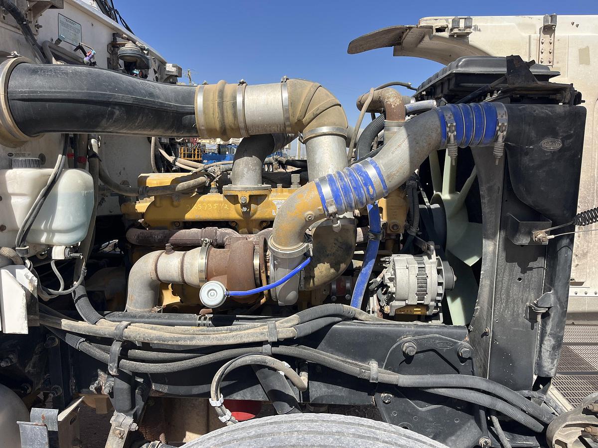 Used 2002 PETERBILT 378 T/A SLEEPER HAUL TRUCK