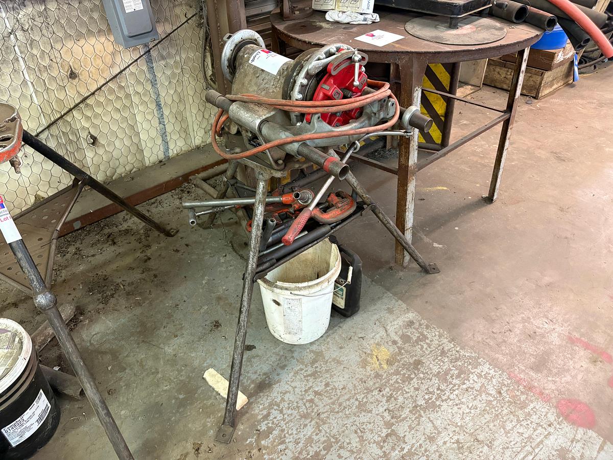 Used Ridgid No.300 pipe threading machine