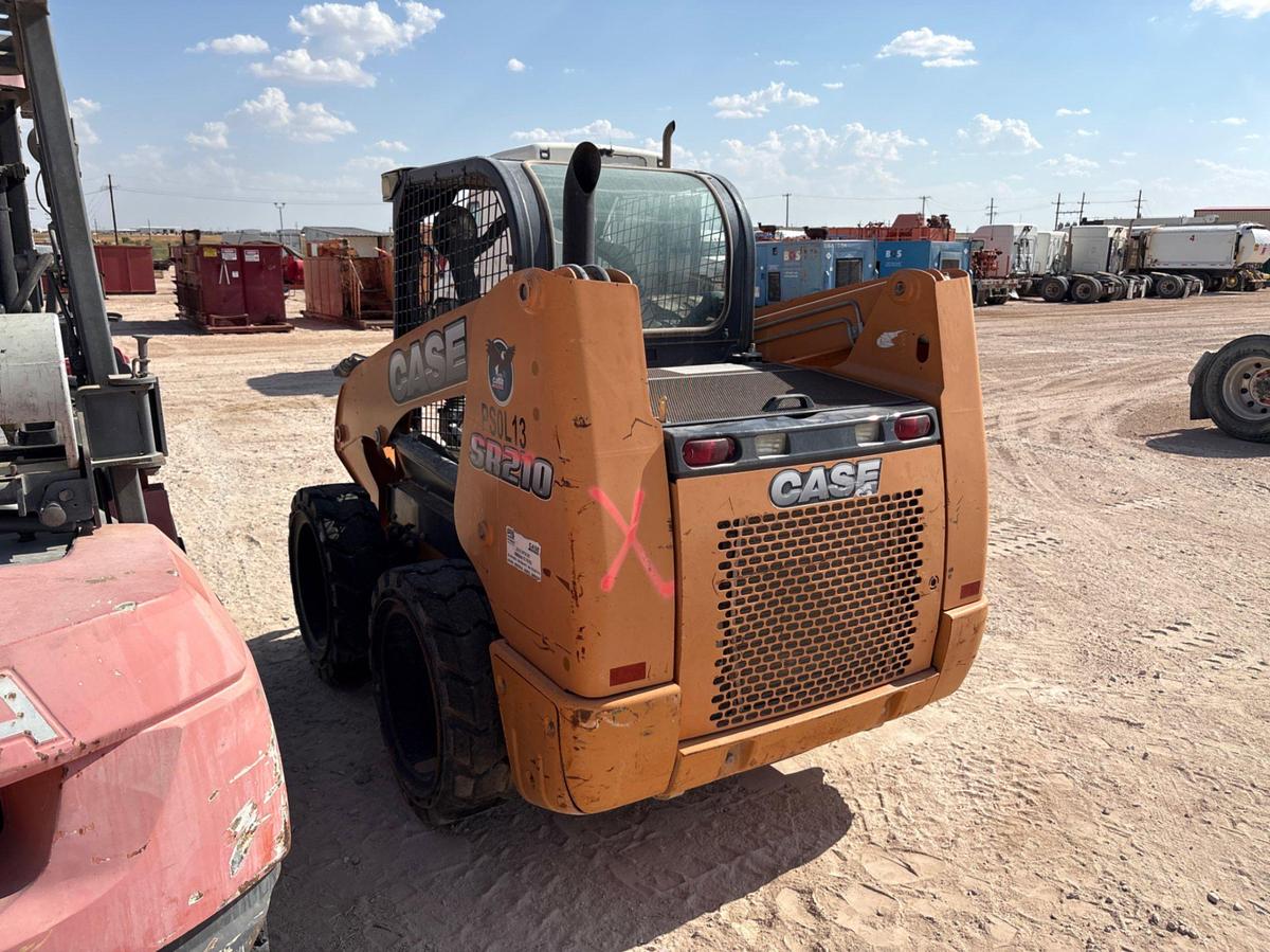 Used CASE SR210 SKID STEER LOADER