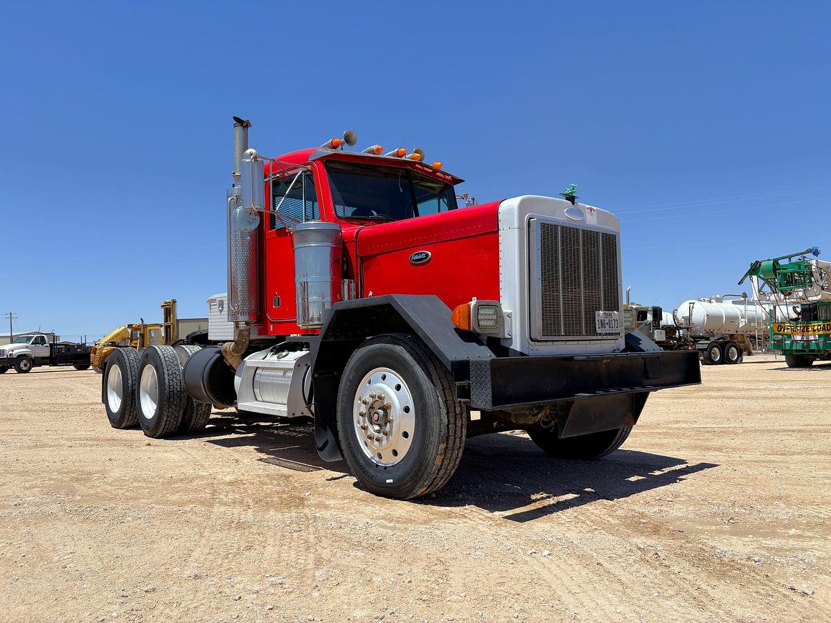 Used 1998 PETERBILT 357 T/A DAYCAB WINCH TRUCK