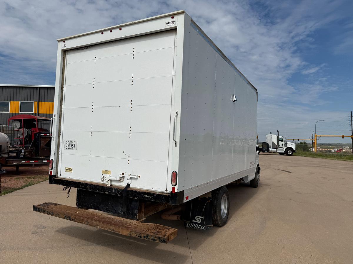 Used 2018 CHEVROLET  EXPRESS 10K WP TORQUE & TEST CARGO TRUCK