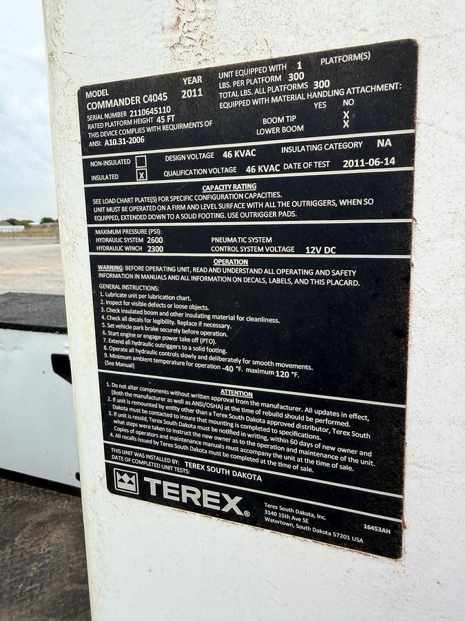 Used 2012 TEREX COMMMANDER C4045 DIGGER DERRICK TRUCK