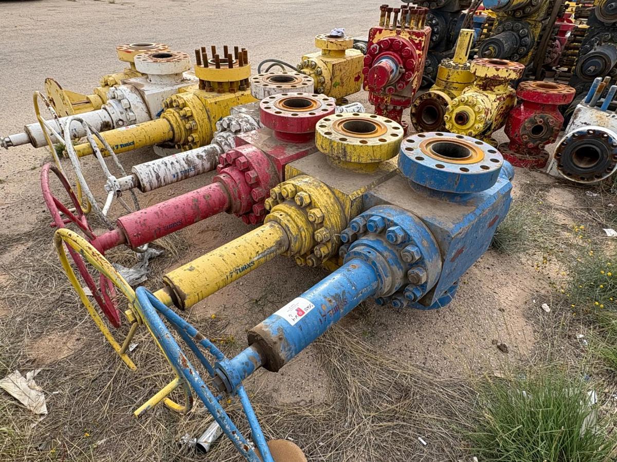Used (4x$) (4) 7-1/16” 10K frac valves
