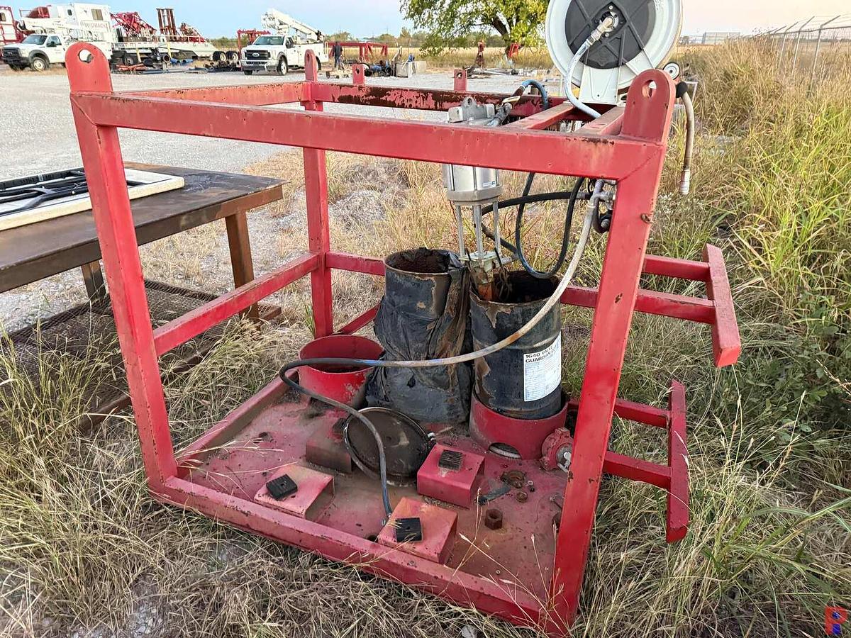 Used 6’ X 4’ X 6’ LUBE SKID W/ LINCOLN 84806 PNEUMATIC & HOSE REEL