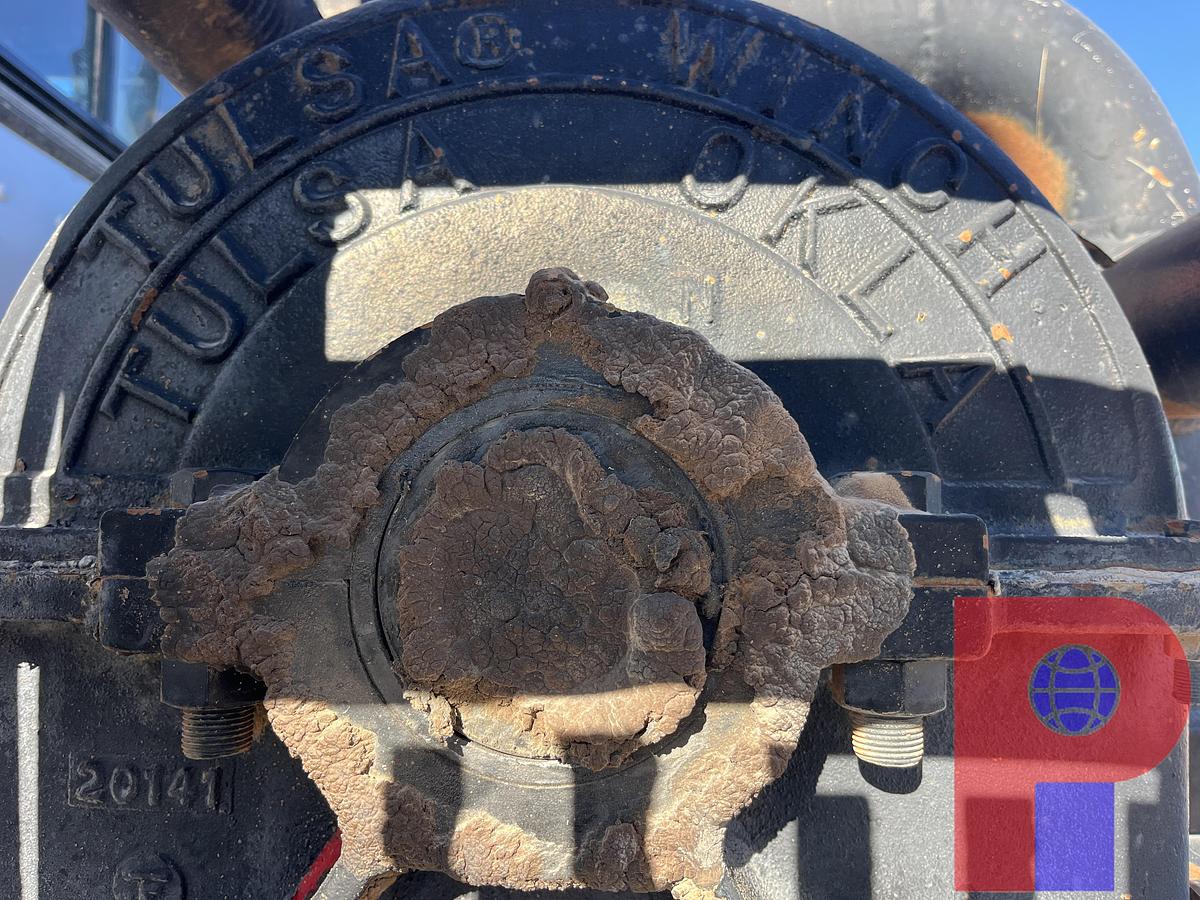 Used 1996 KENWORTH 3-AXLE DAYCAB WINCH TRUCK