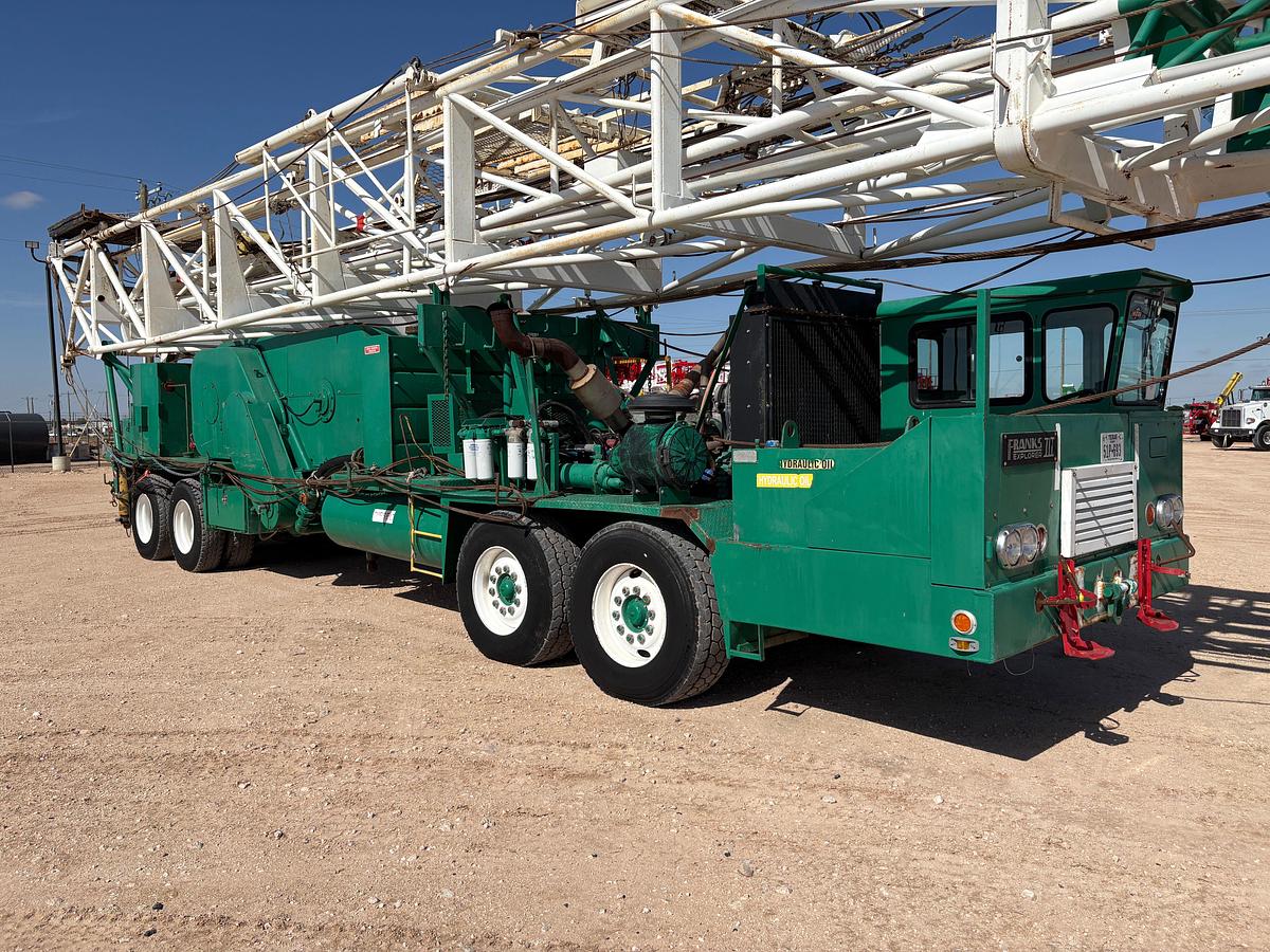 Used FRANKS 1287 EXPLORER III 4-AXLE WELL SERVICE RIG (96' MAST)