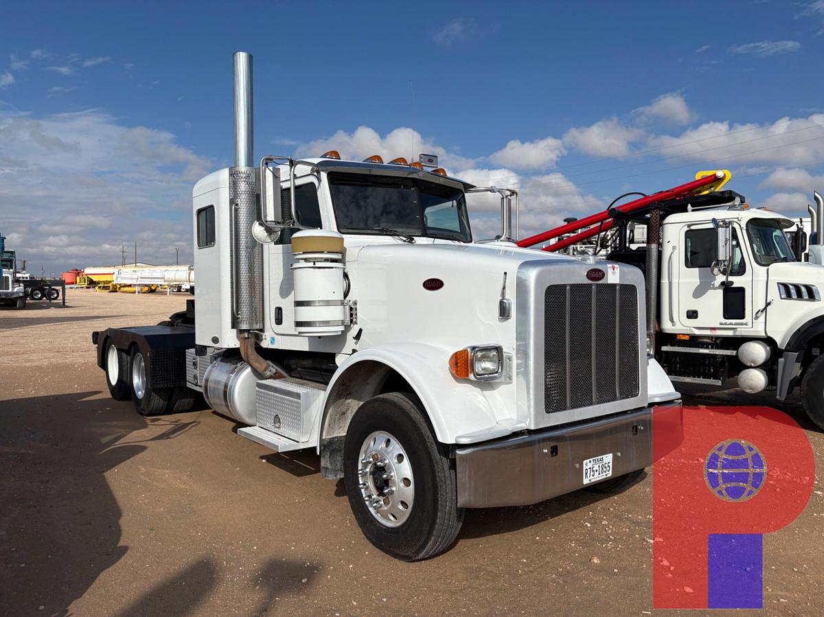 Used 2010 PETERBILT 367 T/A SLEEPER CAB WINCH TRUCK