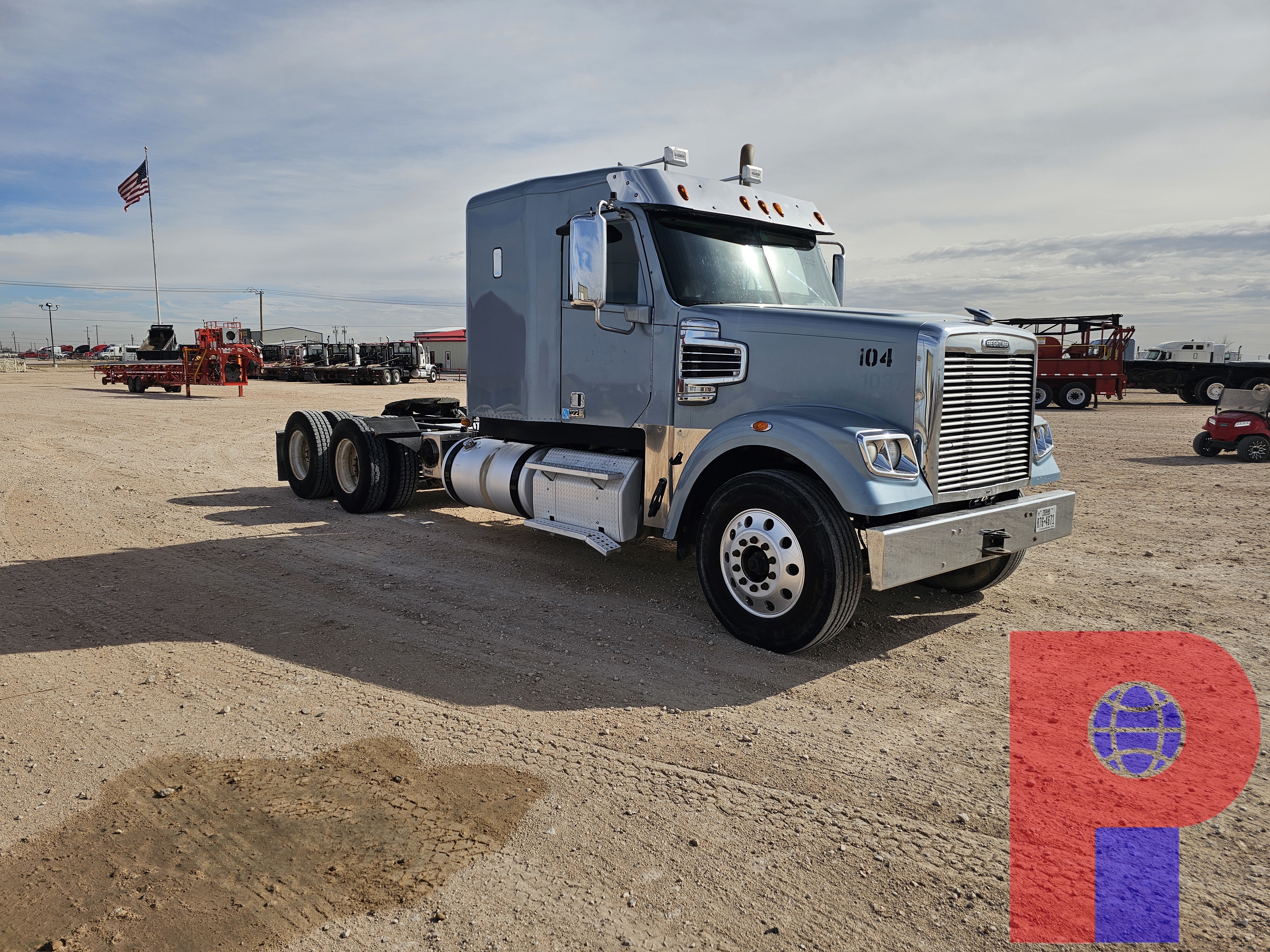 Used 2015 FREIGHTLINER T/A SLEEPER HAUL TRUCK