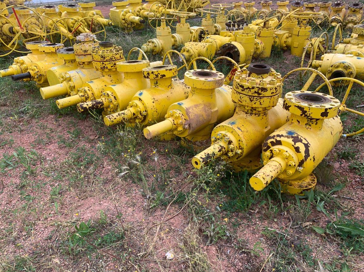 Used (10) 4-1/16 10k Manual Gate Valves