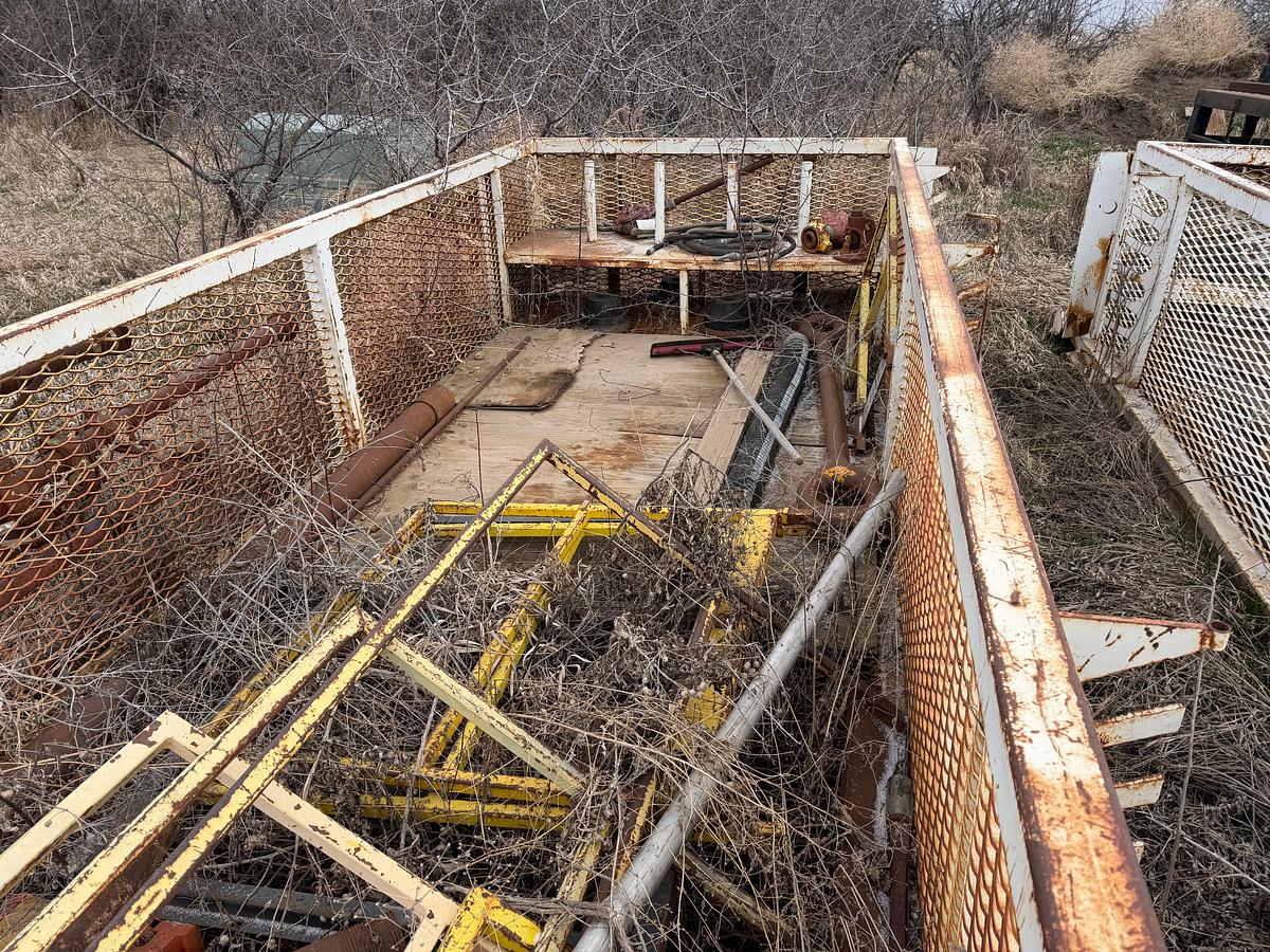 Used 40x8x3 SKIDDED TOOL BASKET