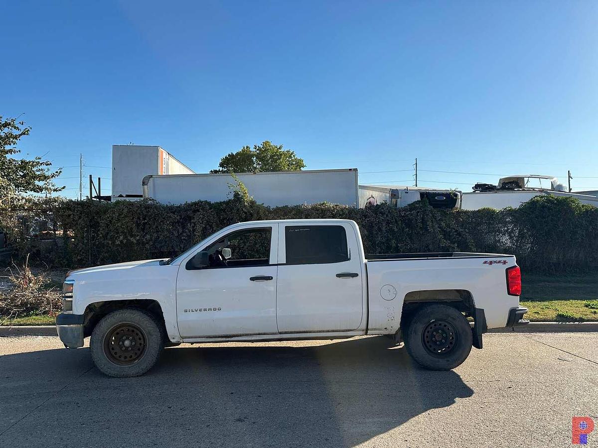 Used 2014 CHEVROLET SILVERADO 1500 CREW CAB 4X4 PICKUP TRUCK