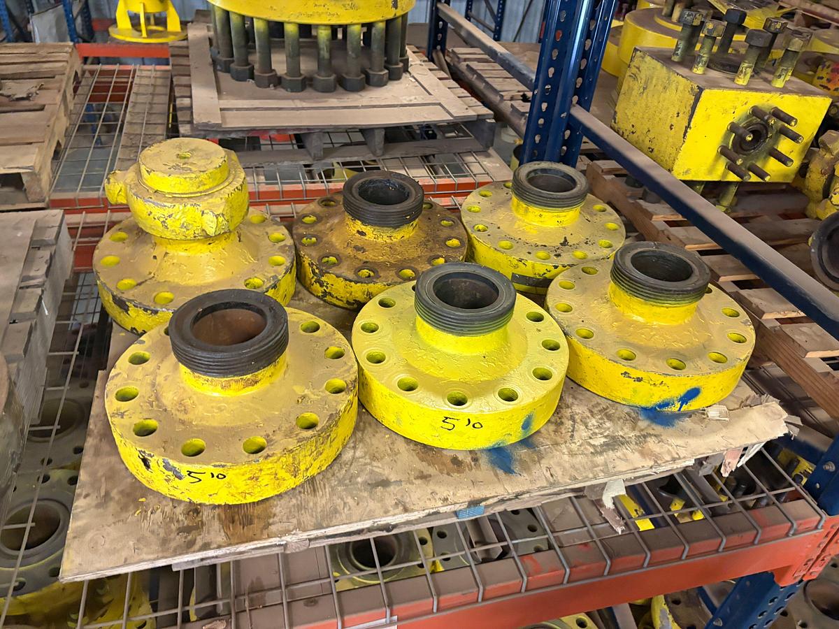 Used (25) 5” 10k spacer spools, (6) 5” 10k weco flanges, & crate w/ (8) 4” 1002 3-way fluid crosses