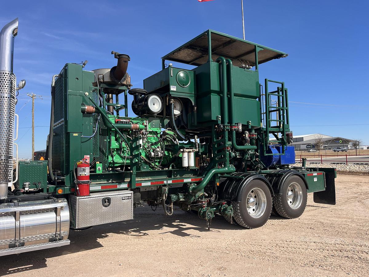 Used WEIR SPM 600-HP 15K WP TRIPLEX PUMP UNIT MTD ON 2008 KENWORTH T800 T/A TRUCK