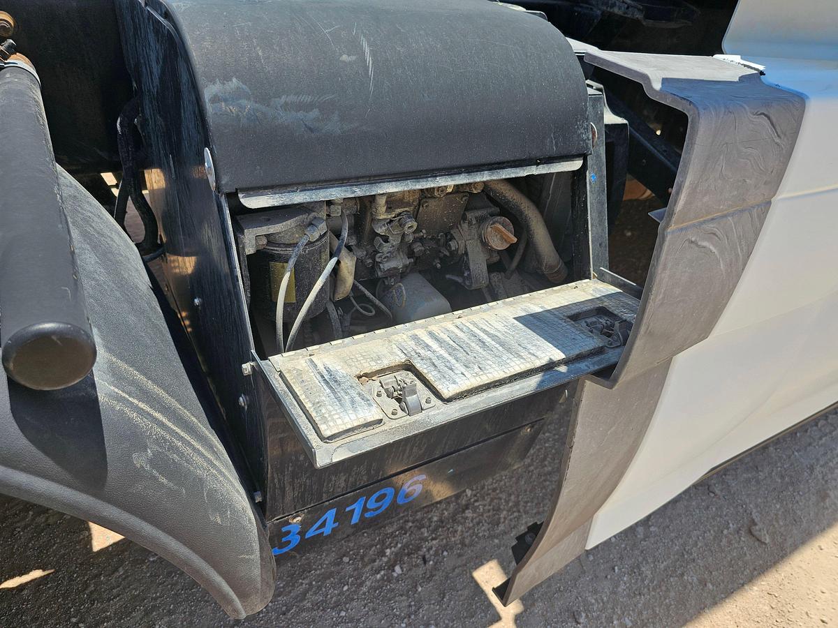 Used 2017 Volvo T/A Sleeper Haul Truck