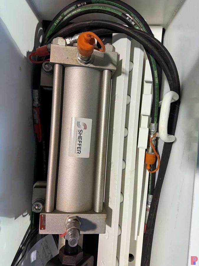 Used NEW POLE JACK ENERPAC ZG5 GAS POWERED 3K PSI HPU