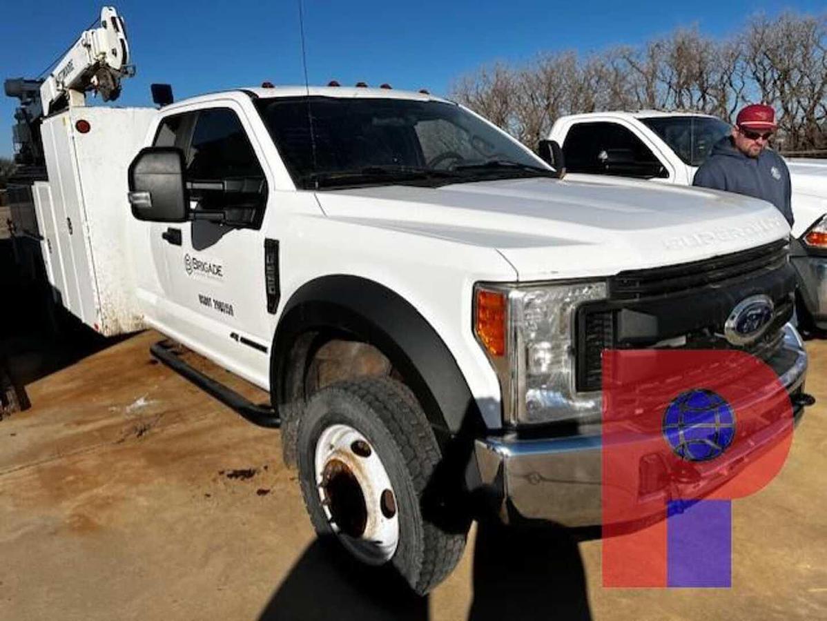 Used 2017 Ford F-550 Super Duty Service Truck W/ Crane