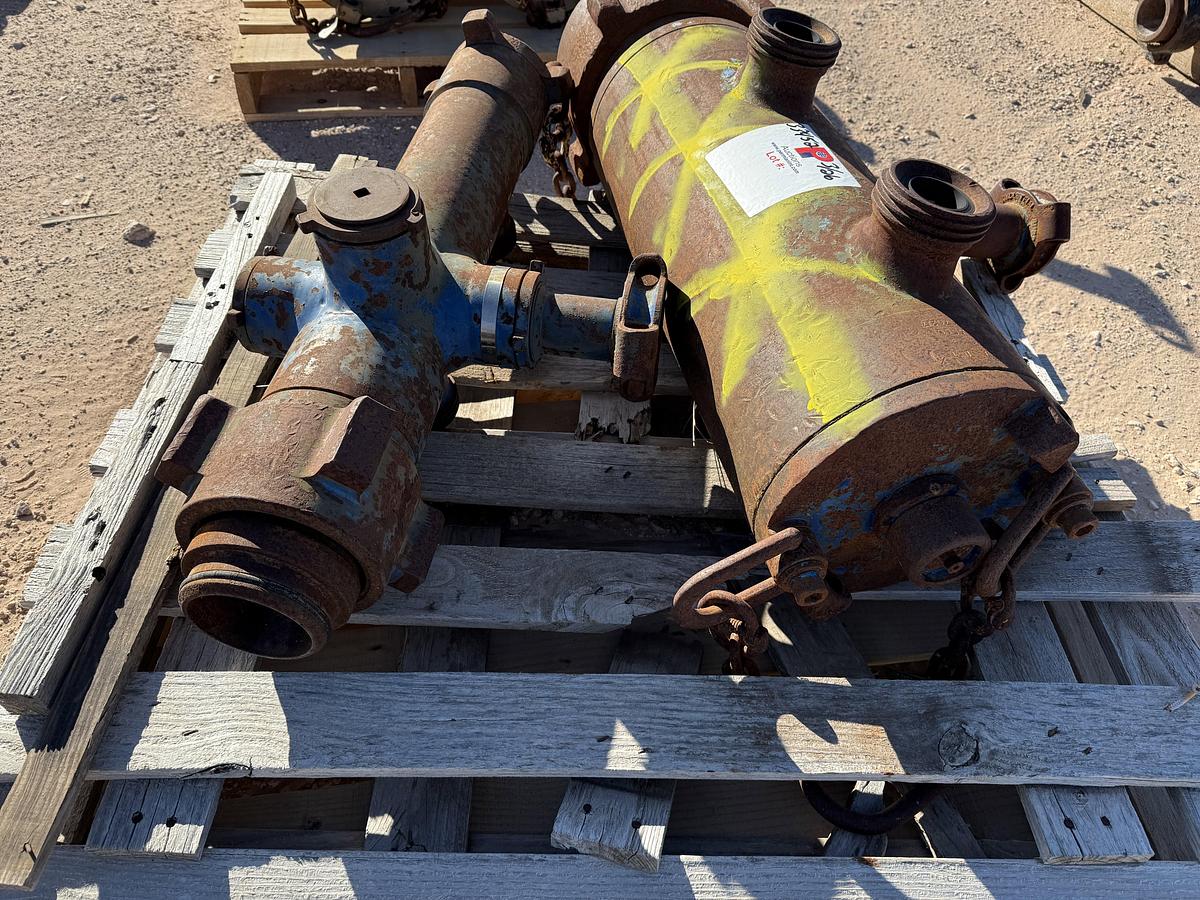 Used (2) MULTI-SIZE SINGLE PLUG CEMENT HEADS