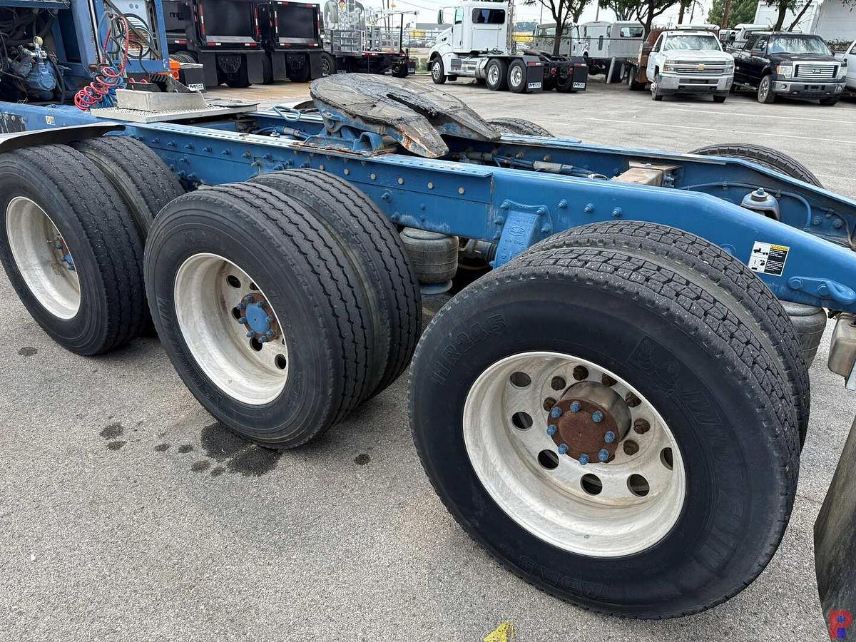 Used 2012 PETERBILT 367 TRI-DRIVE COILD TUBING HEAVY HAUL TRUCK