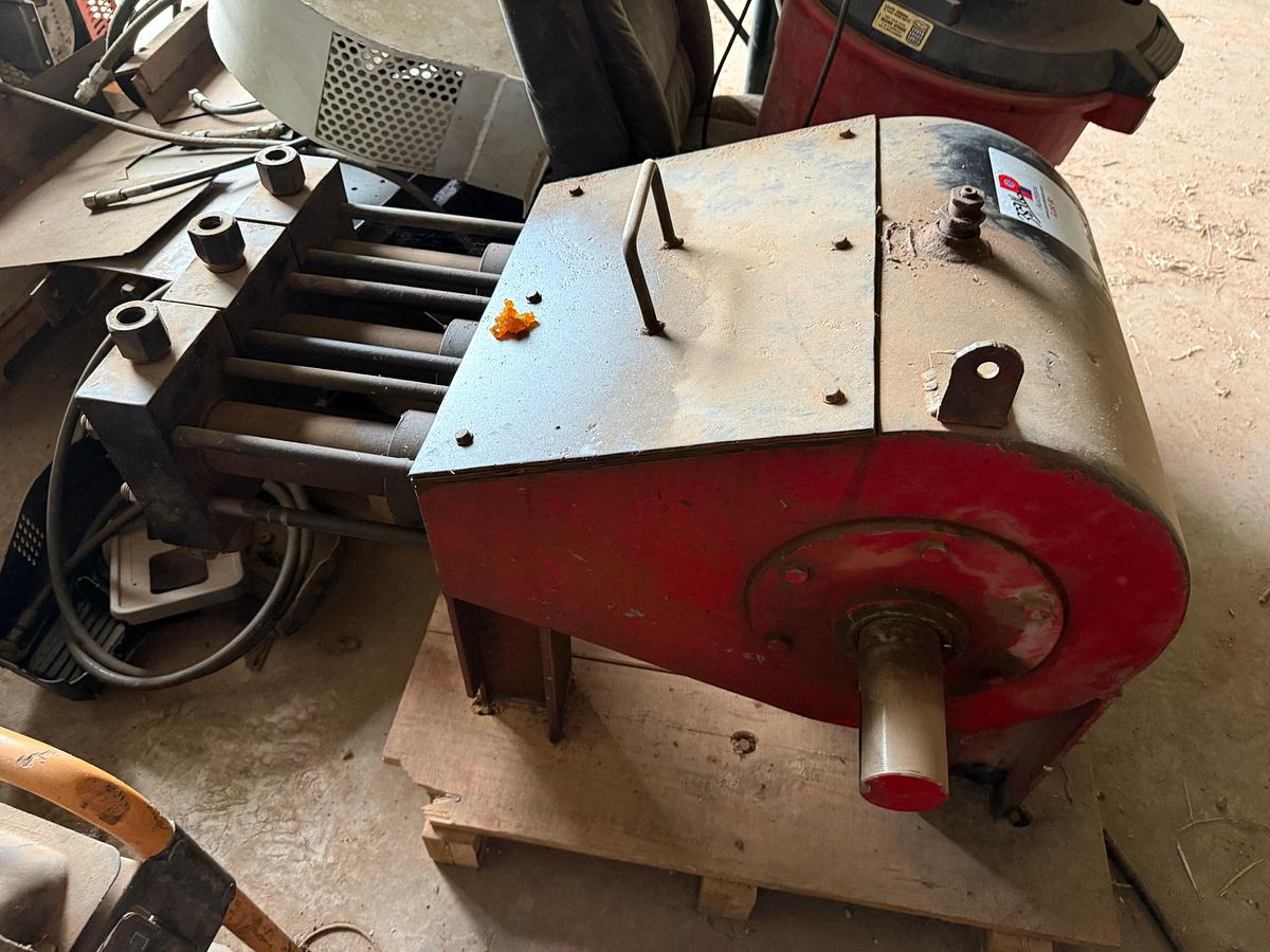 Used HIGH PRESSURE TRIPLEX PUMP