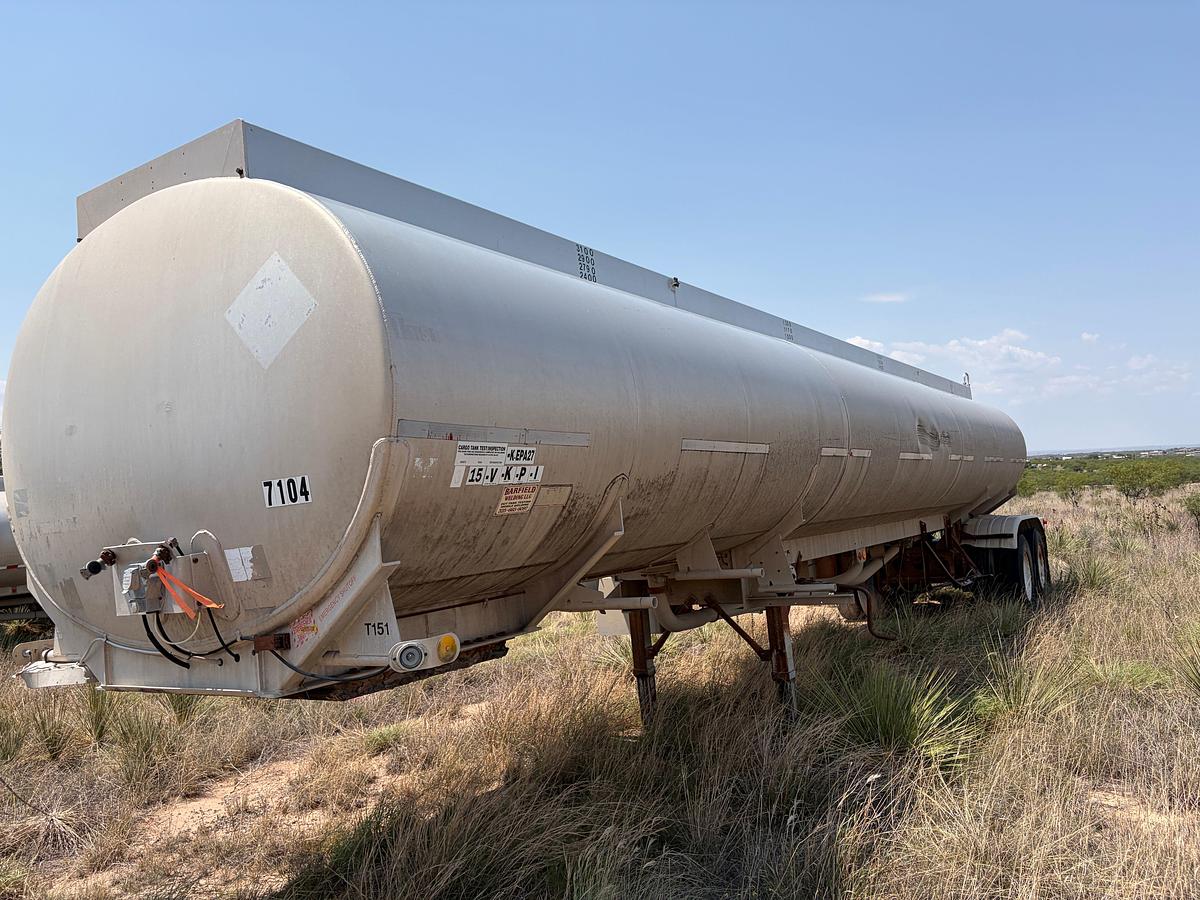 Used 1988 FRUEHAUF FUEL TRANSPORT TRAILER