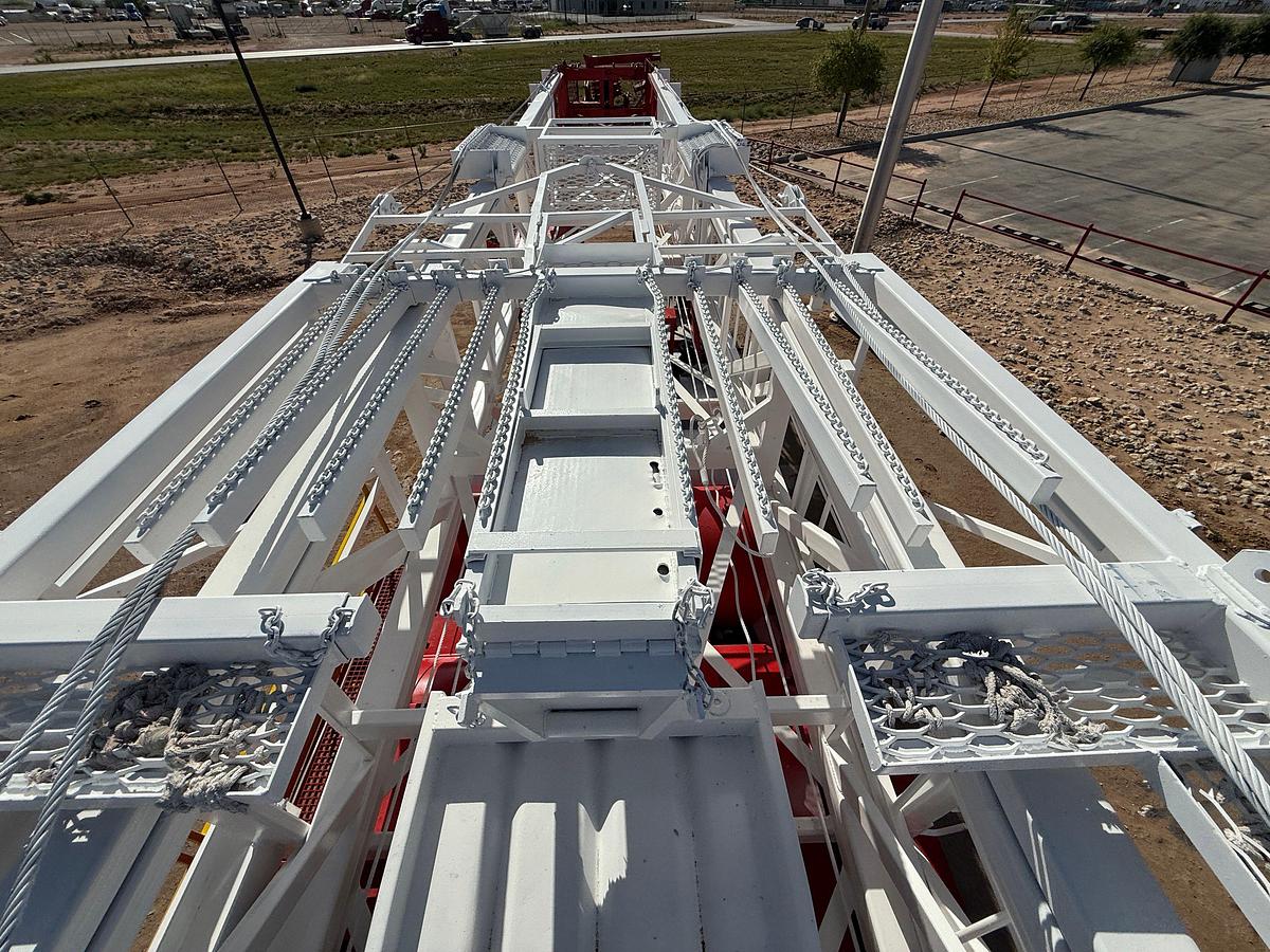 Used 2012 RIG WORKS MUSTANG 550 DD 104’-275K 5-AXLE WELL SERVICE RIG