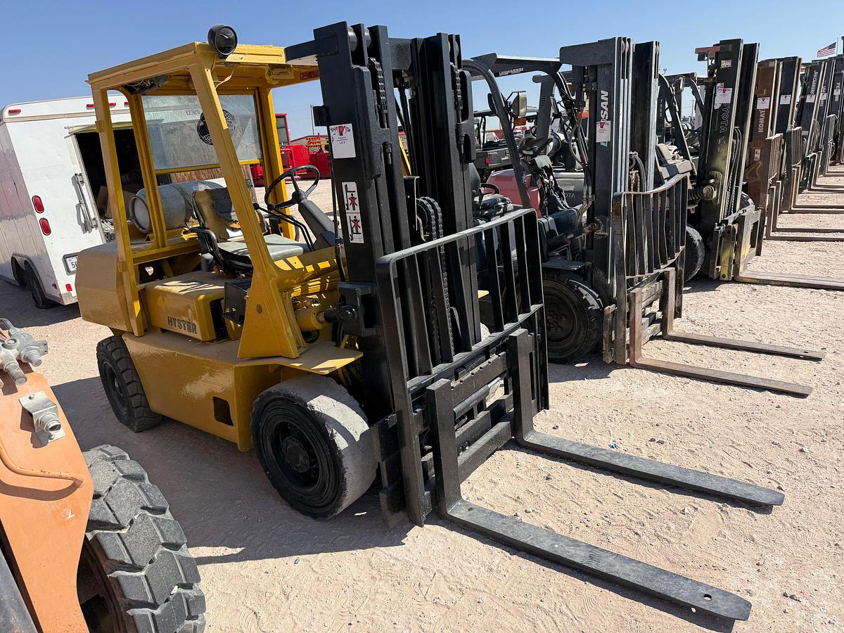 Used 1994 Hyster H80XL 8,000lbs forklift