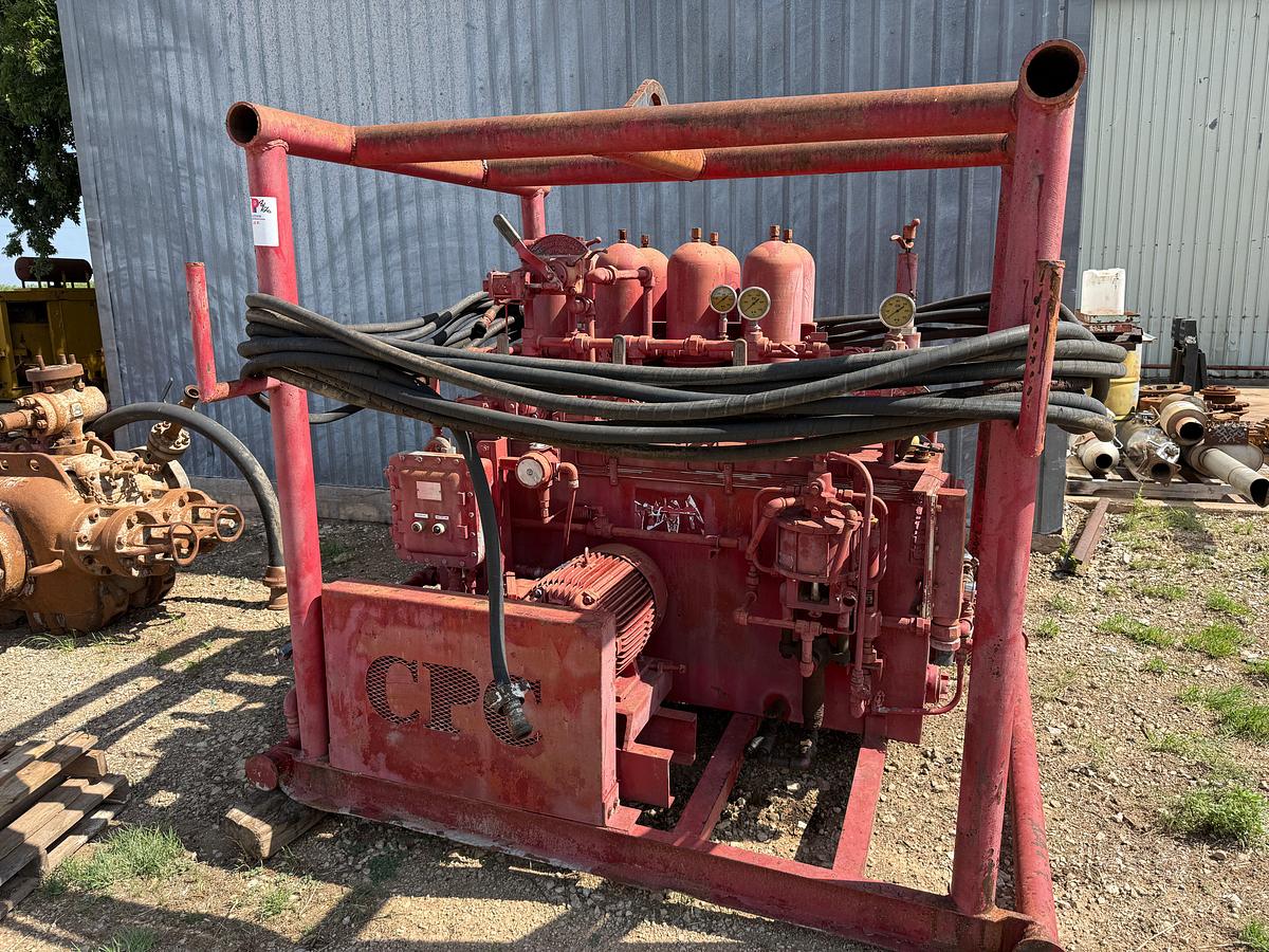 Used 4-STATION 8-BOTTLE ACCUMULATOR CLOSING UNIT, SKIDDED