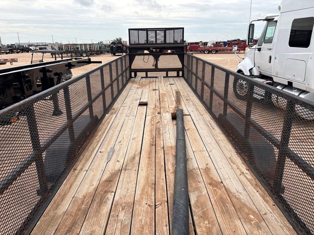 Used 2015 TEXAS PRIDE 30’ X 7’ T/A GOOSENECK TRAILER