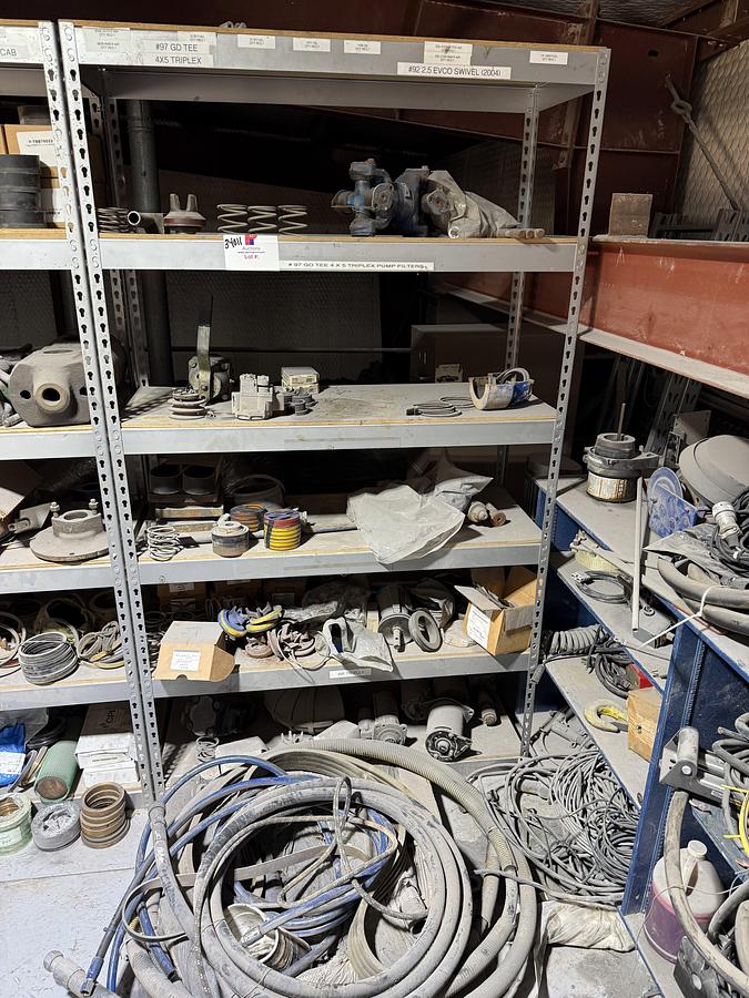 Used 6-SHELVE SECTION OF GD TEE TRIPLEX PUMP & WEIR SPM PUMP PARTS