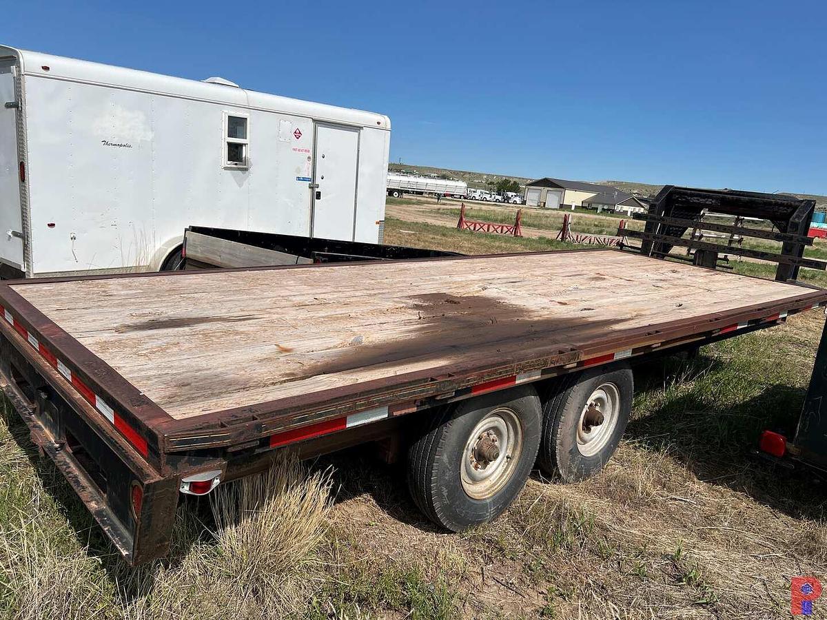 Used 20'L X 8'W T/A FLATBED GOOSENECK TRAILER
