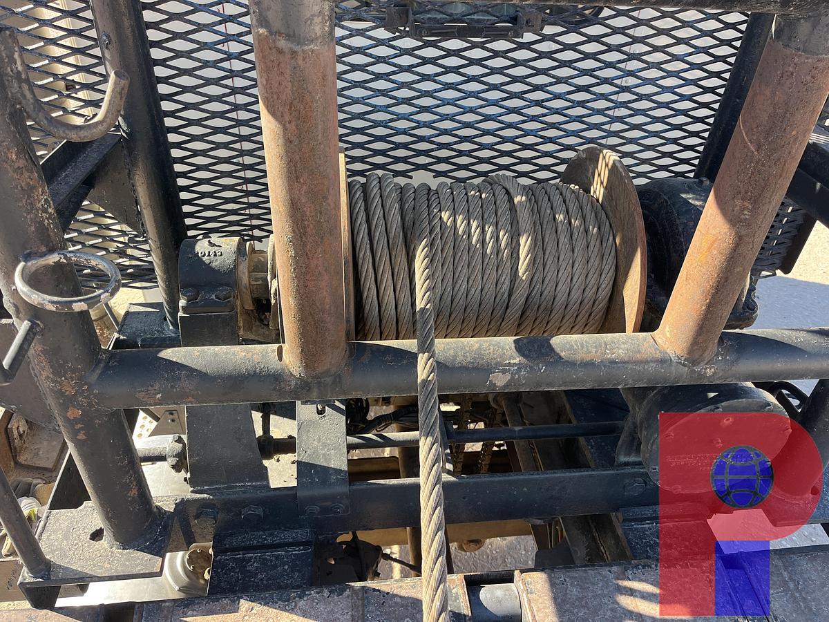 Used 2005 KENWORTH T800 T/A DAYCAB SLICKBACK WINCH TRUCK