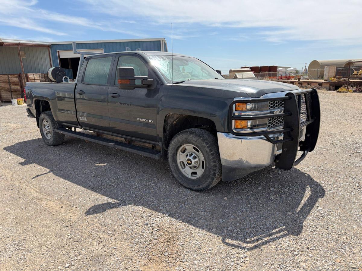 Used 2019 Chevrolet Silverado 2500HD 4x4 crew cab pickup (gas)