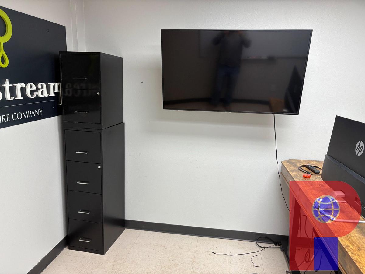 Used CONTENTS OF SHOP UPSTAIRS OFFICE