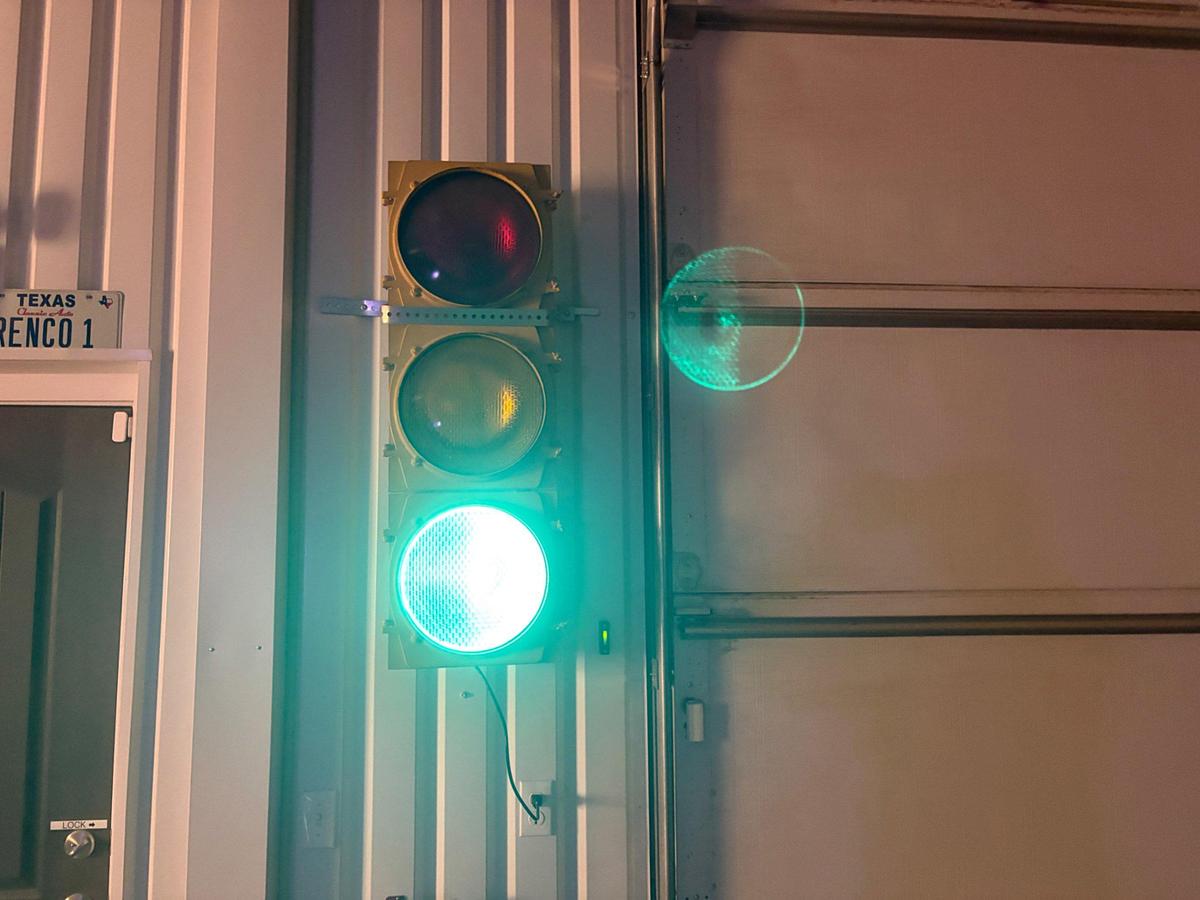 Used Traffic Light w/ (2) stop signs