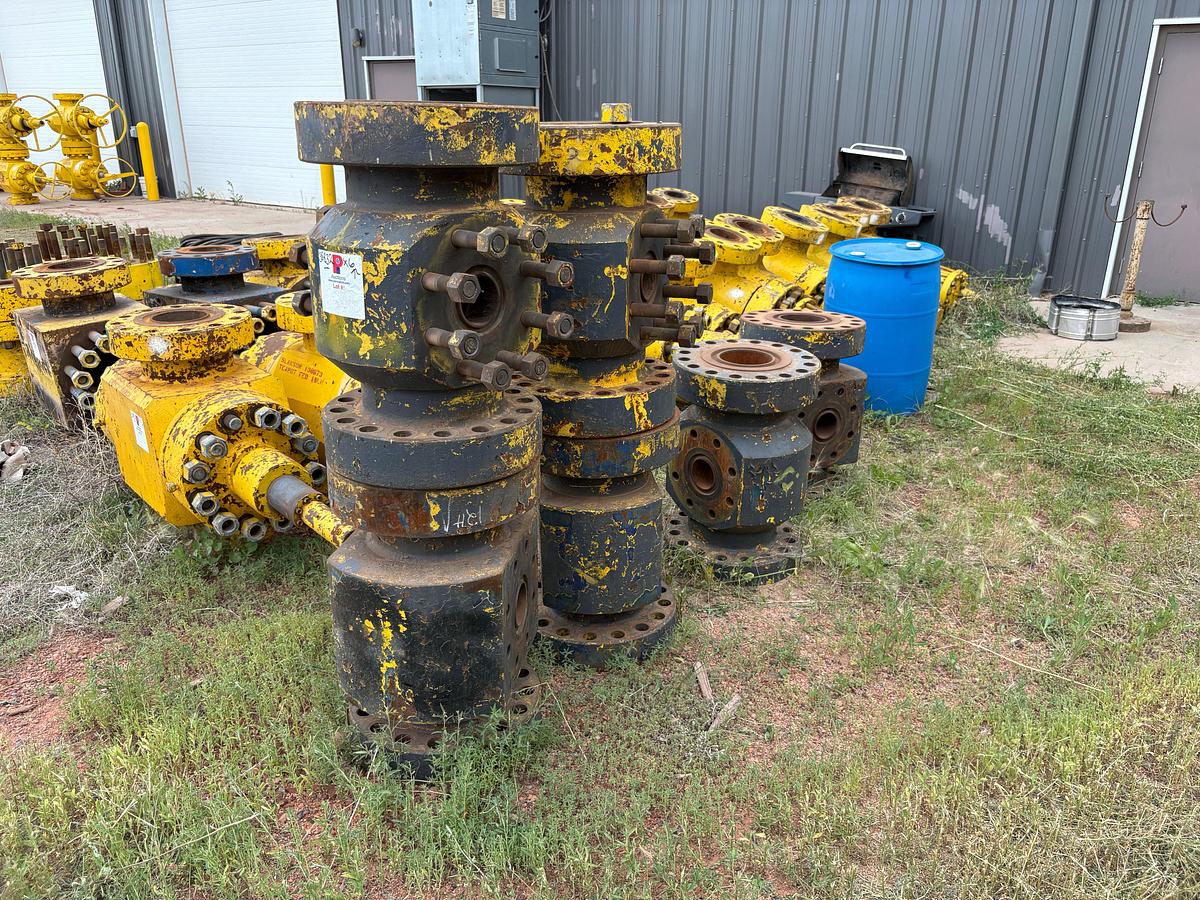 Used (6x$) 7-1/16” x 4-1/16” 15k fluid crosses